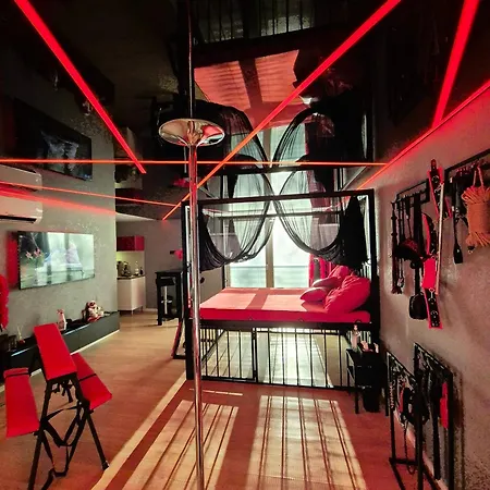 Apartment Bdsm V Bratislave -adults Only